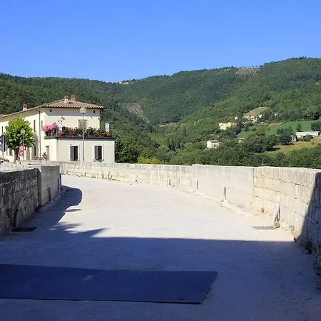 Dimora Marchesi Di * Sellano
